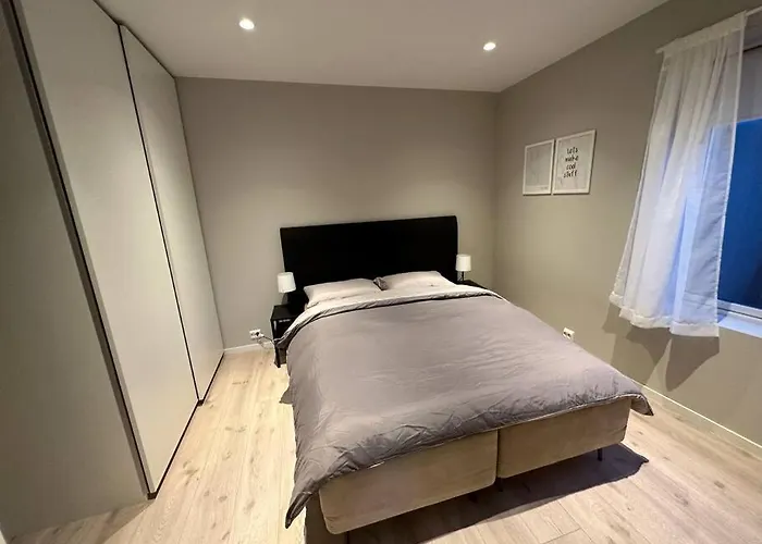 Lägenhet A Place For Aurora In Wintertime And Midnight Sun In Summer-time!